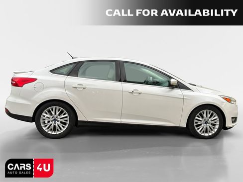 Used 2018 Ford Focus Titanium FWD image 8