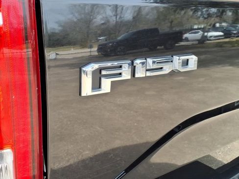Used 2015 Ford F150 XLT w/ Equipment Group 301A Mid image 11