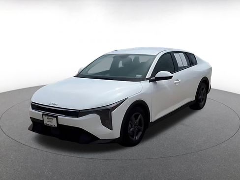 Used 2025 Kia K4 FWD image 8