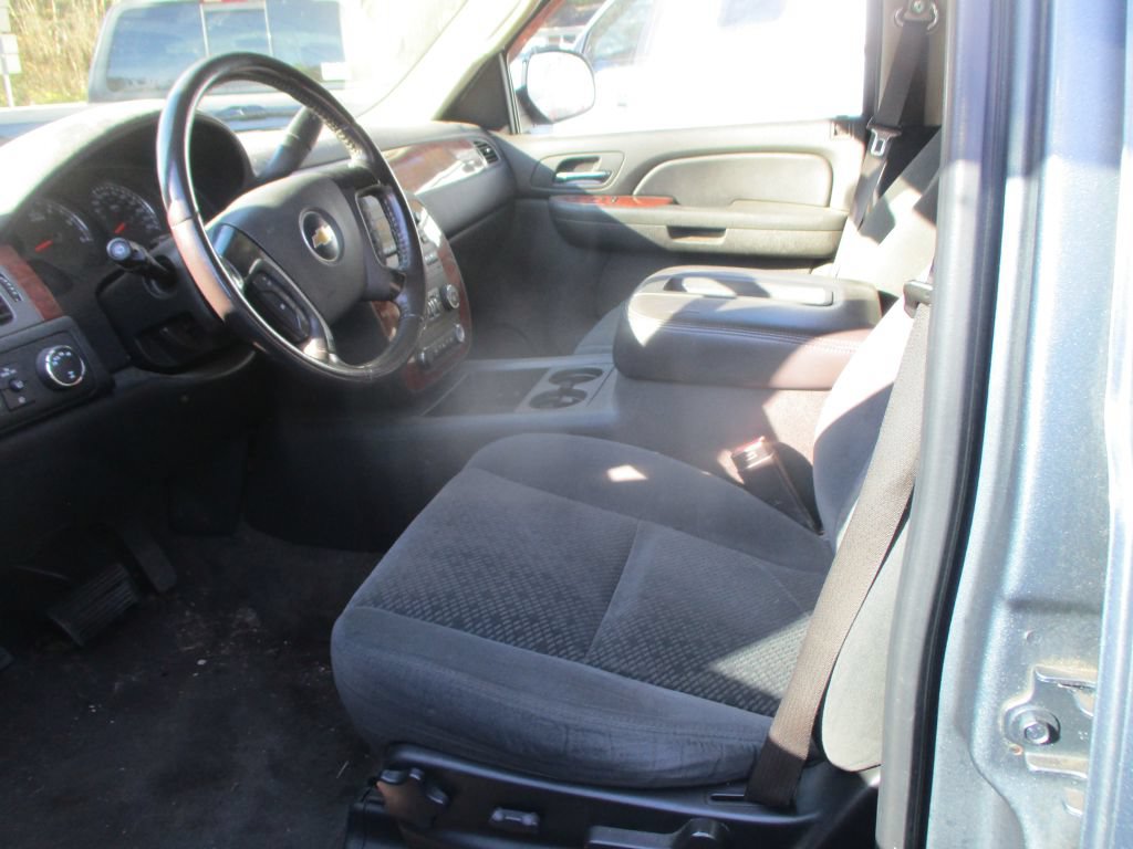 Used 2008 Chevrolet Tahoe LT w/ Convenience Package 1 AWD/4WD image 10