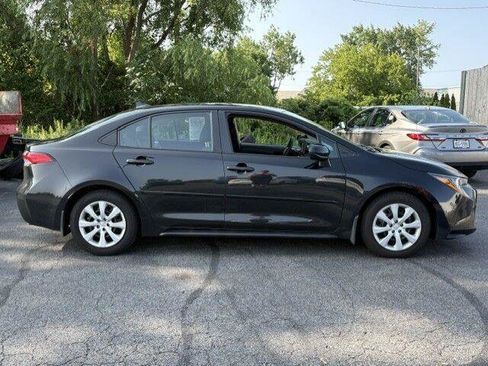 Certified 2022 Toyota Corolla LE FWD image 17
