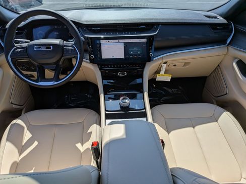 New 2026 Jeep Grand Cherokee Limited w/ Limited Altitude Package RWD image 25