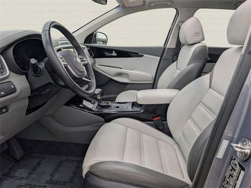 Used 2020 Kia Sorento SX image 12