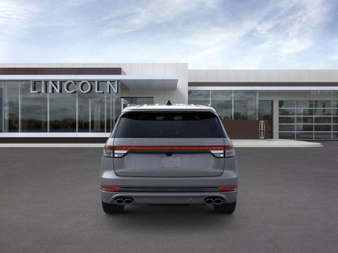 New 2025 Lincoln Aviator Premiere w/ Jet Appearance Package image 5