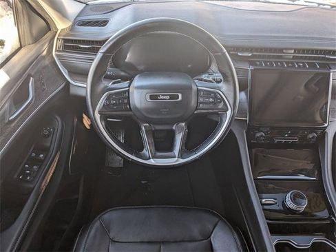 Certified 2022 Jeep Grand Cherokee Limited image 15