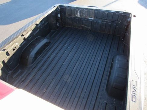 Used 2021 GMC Sierra 2500 AT4 w/ AT4 Premium Plus Package image 32