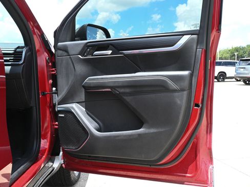 Used 2024 GMC Acadia Elevation w/ LPO, Floor Liner Package FWD image 24