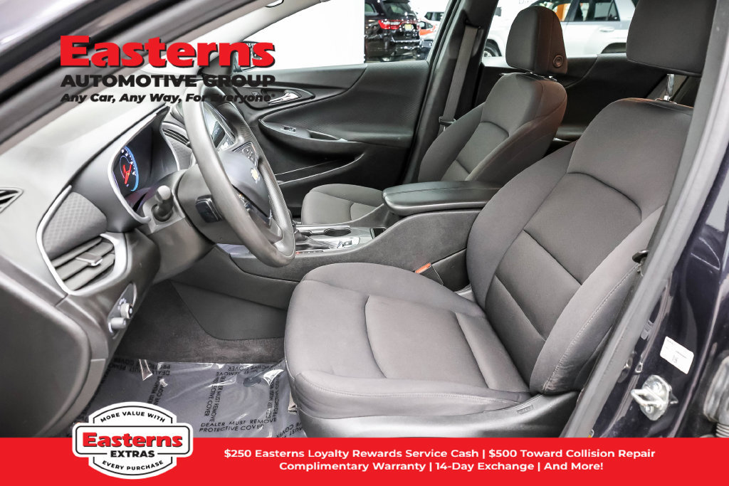 Used 2023 Chevrolet Malibu LT FWD image 15