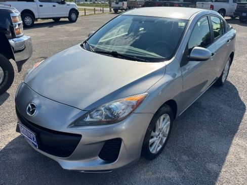 Used 2013 MAZDA MAZDA3 i Touring image 3