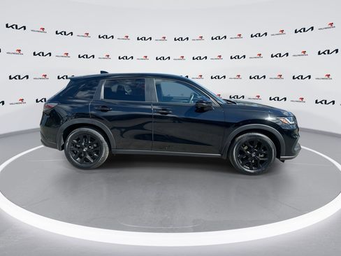 Used 2024 Honda HR-V Sport image 9