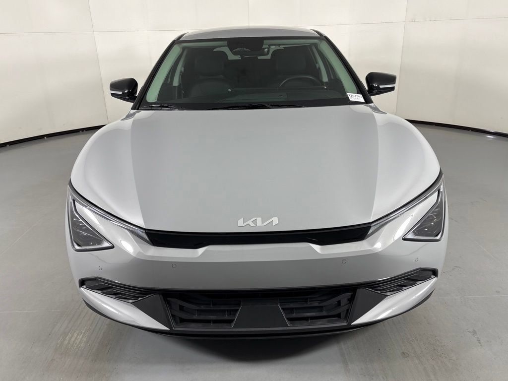 New 2026 Kia EV6 Light RWD image 3