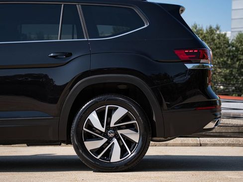 Certified 2026 Volkswagen Atlas SE AWD/4WD image 4