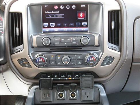 Used 2016 GMC Sierra 1500 Denali w/ Enhanced Driver Alert Package AWD/4WD image 9