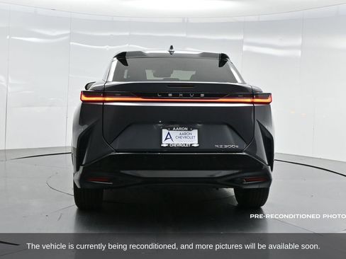 Used 2024 Lexus RZ 300e Premium image 41