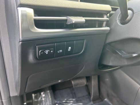 Certified 2025 Hyundai Santa Cruz SEL image 21