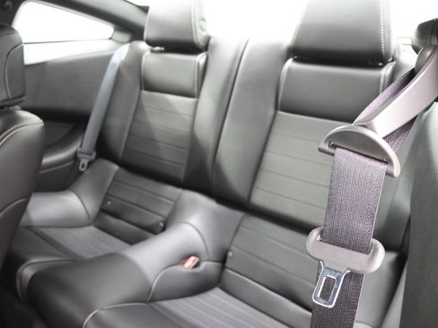 Used 2013 Ford Mustang GT Premium w/ Comfort Pkg RWD image 9
