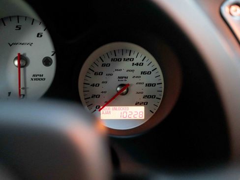 Used 2010 Dodge Viper ACR image 54