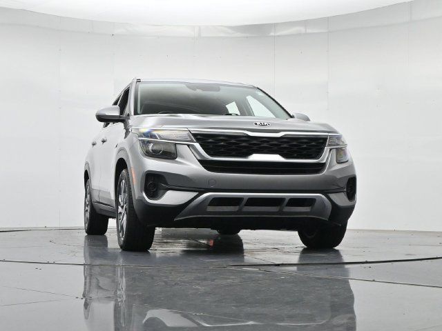 Used 2021 Kia Seltos S AWD/4WD image 35