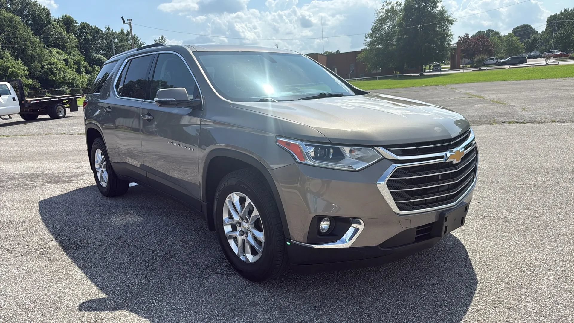 Used 2018 Chevrolet Traverse LT FWD image 7