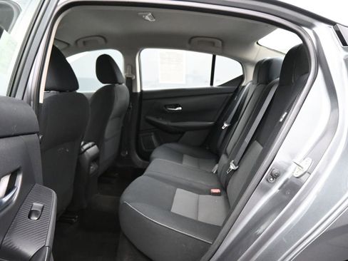 Used 2022 Nissan Sentra SV FWD image 15