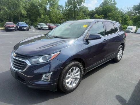 Used 2018 Chevrolet Equinox LT FWD image 1