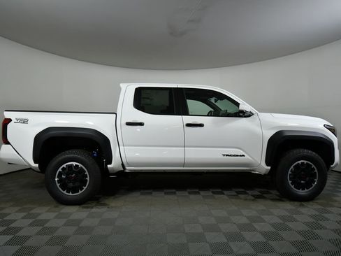 New 2026 Toyota Tacoma TRD Off-Road image 15
