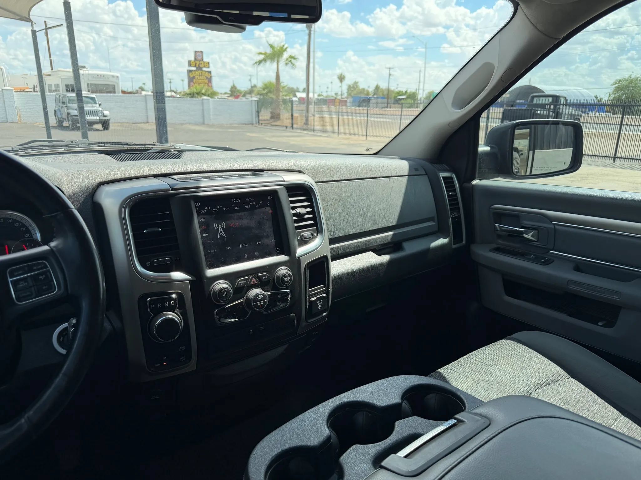 Used 2019 RAM 1500 Classic SLT w/ Luxury Group AWD/4WD image 19