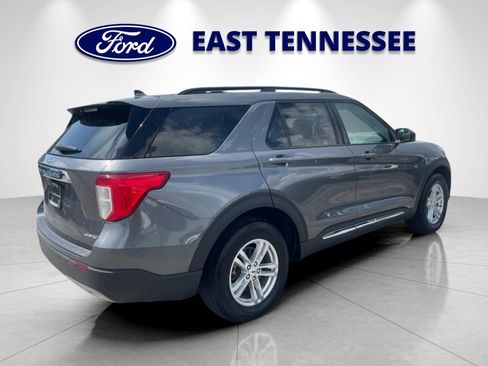Used 2023 Ford Explorer XLT w/ Equipment Group 202A AWD/4WD image 3