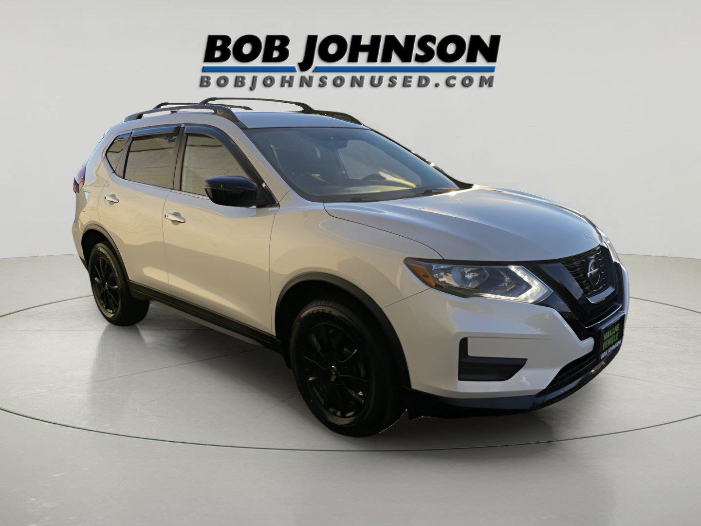 Used 2018 Nissan Rogue SV AWD/4WD image 1