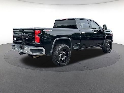 Used 2024 Chevrolet Silverado 2500 LTZ w/ LTZ Convenience Package AWD/4WD image 6