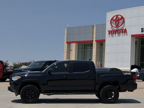 Used 2021 Toyota Tacoma SR w/ SR Convenience Package RWD image 3