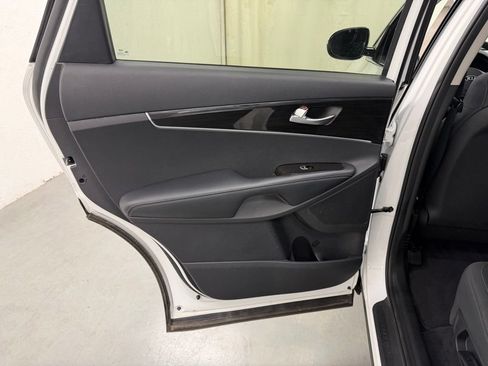 Used 2020 Kia Sorento L FWD image 18