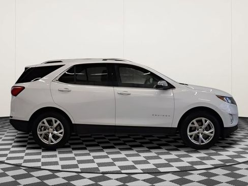 Used 2021 Chevrolet Equinox Premier AWD/4WD image 2