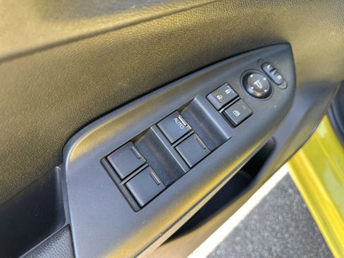 Used 2015 Honda Fit EX image 16