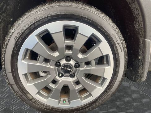 Certified 2025 Honda Passport EX-L image 14