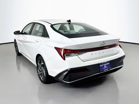 Used 2024 Hyundai Elantra Limited FWD image 7