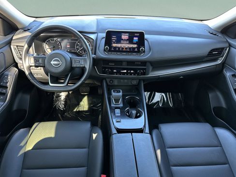 Certified 2024 Nissan Rogue SV w/ SV Premium Package FWD image 13