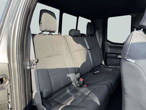Used 2016 Ford F150 XLT w/ Equipment Group 302A Luxury AWD/4WD image 38