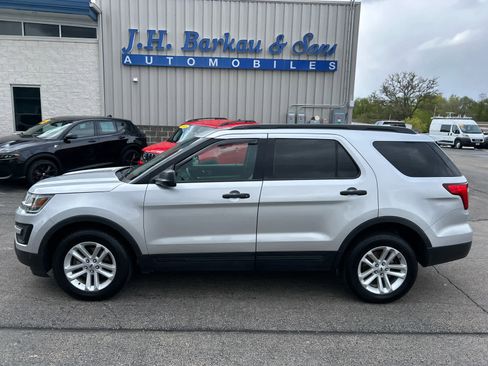 Used 2017 Ford Explorer 4WD image 4