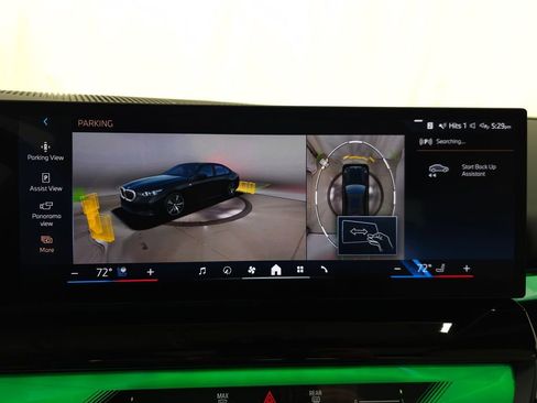 Used 2025 BMW 550e xDrive w/ Executive Package image 33