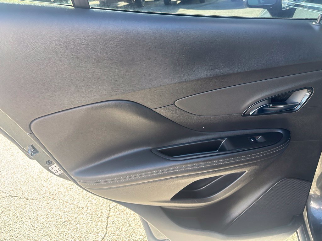Used 2018 Buick Encore Preferred FWD image 31