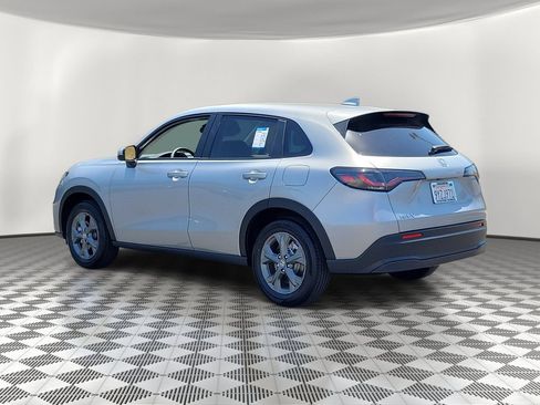 Certified 2027 Honda HR-V LX image 4