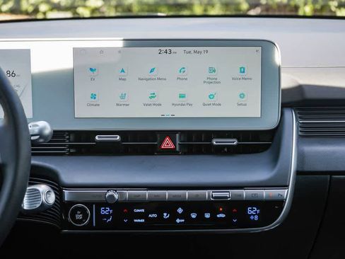 Certified 2024 Hyundai Ioniq 5 SEL RWD image 13