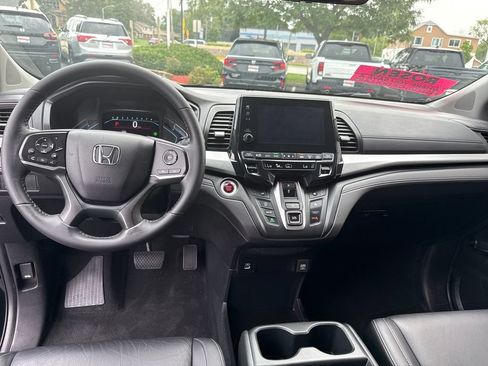 Used 2023 Honda Odyssey EX-L image 23