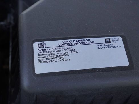 Used 2019 Chevrolet Silverado 1500 LTZ image 31