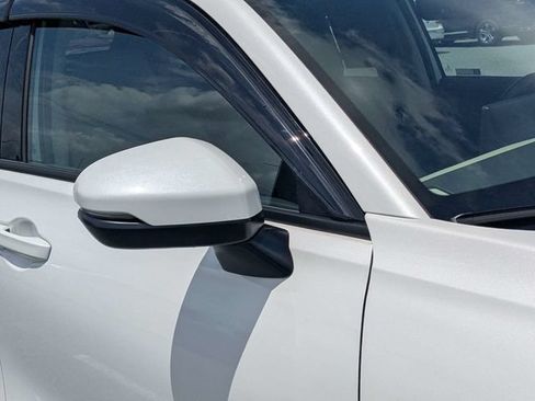 Used 2026 Honda HR-V EX-L image 9