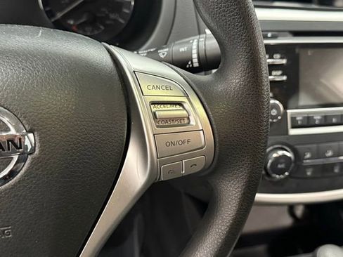 Used 2017 Nissan Altima 2.5 S w/ Power Driver Seat Package image 18