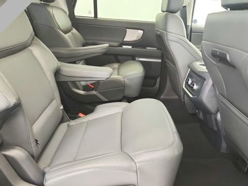 New 2026 Ford Expedition Active AWD/4WD image 24