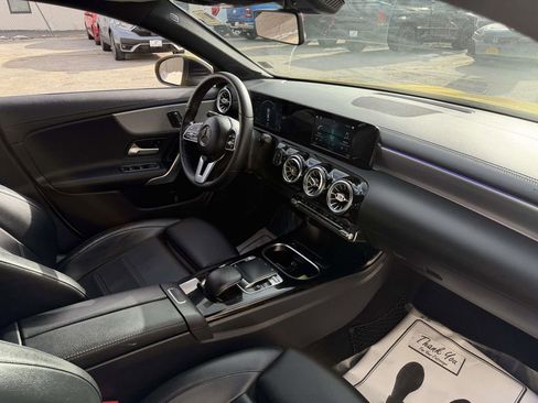 Used 2020 Mercedes-Benz CLA 250 image 13