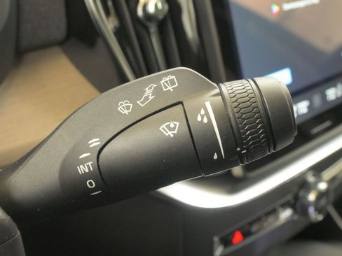 New 2026 Volvo XC90 B6 Plus w/ Protection Package Premier image 31